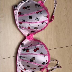 Victoria’s Secret Sexy Little Things Bra